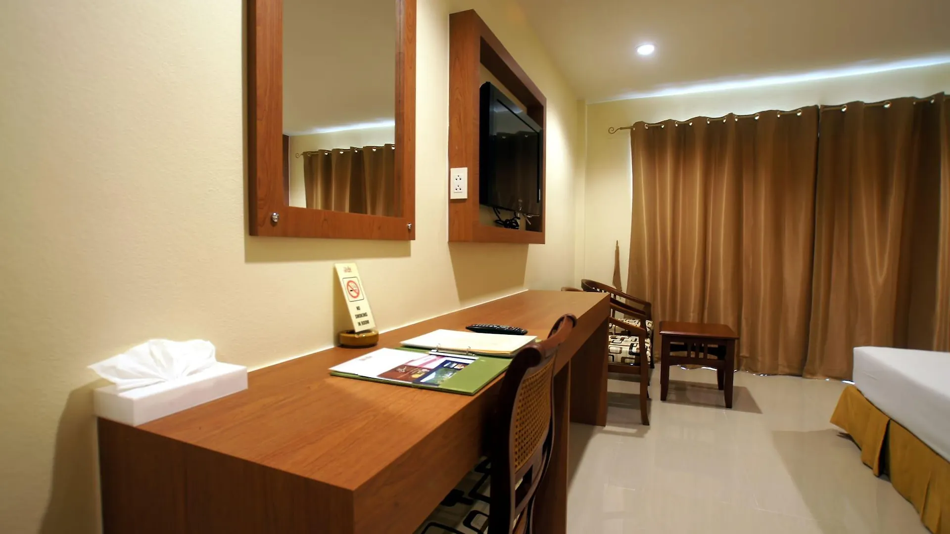 Khaolak Sunset Resort - Adults Only - Sha Extra Plus Khao Lak