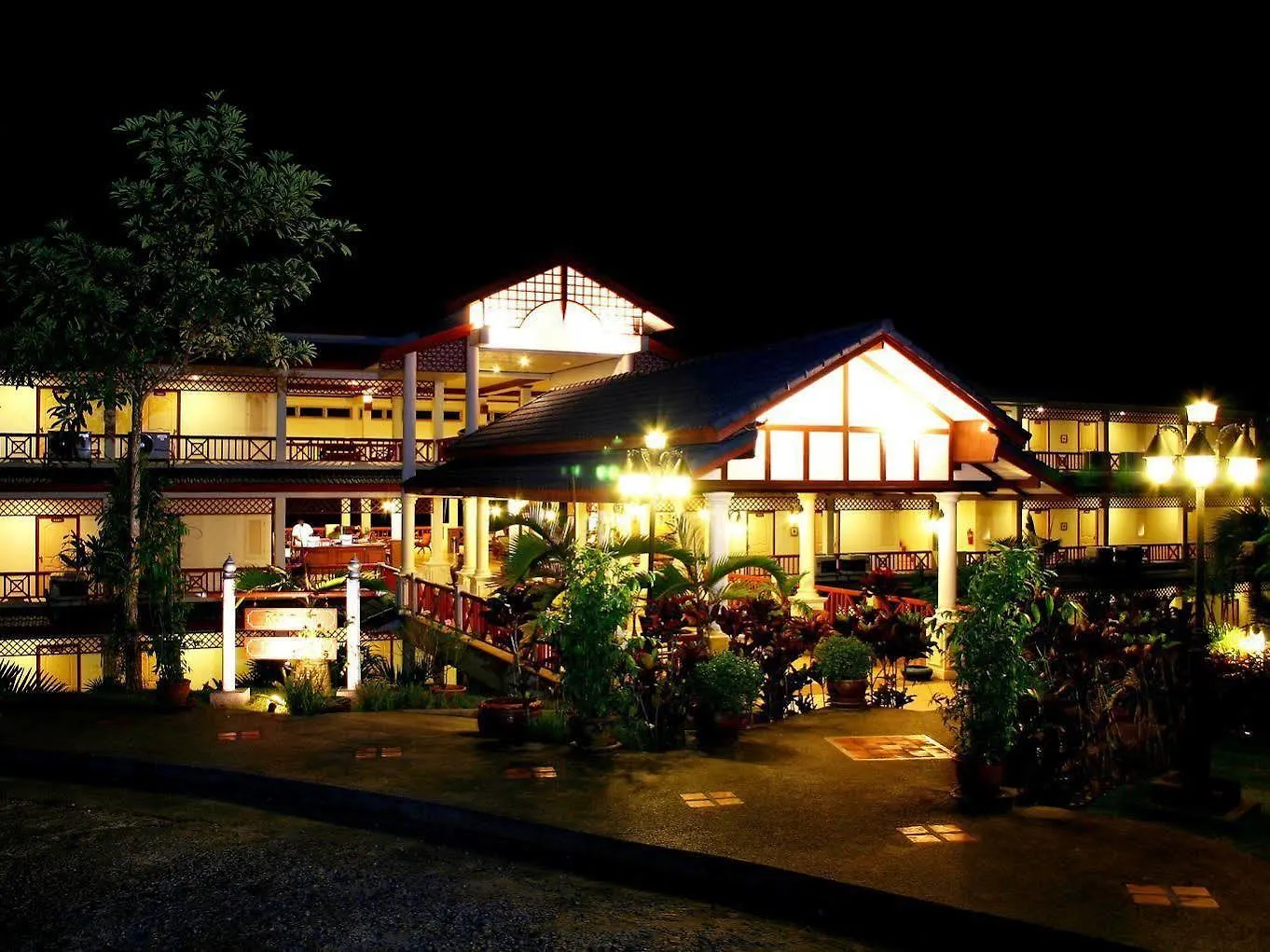 Khaolak Sunset Resort - Adults Only - Sha Extra Plus Khao Lak